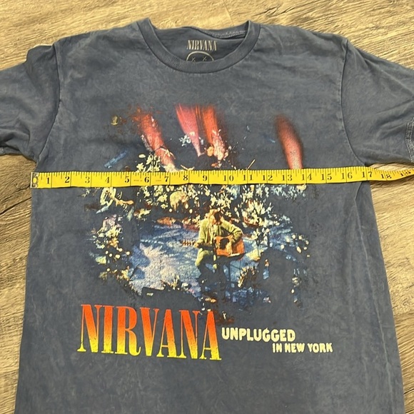 NIRVANA unplugged New York vintage feel Blue Graphic Tee - S - Picture 2 of 6